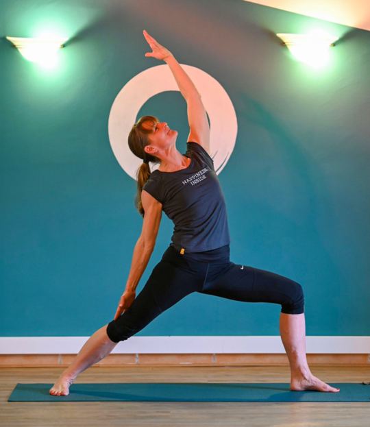 Feel the flow: Vinyasa Yoga im Zeichen der Elemente